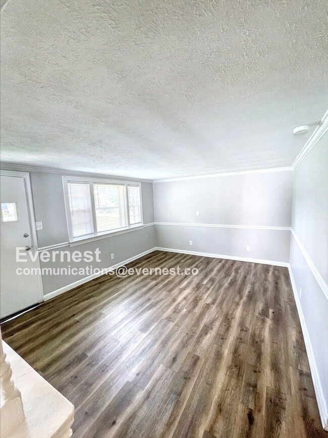 Foto del edificio - 203 Shannon Ln