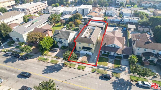 Foto del edificio - 1224 S Crenshaw Blvd
