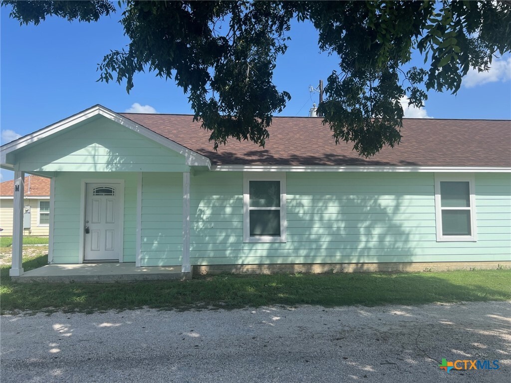 Primary Photo - 661 W Austin St