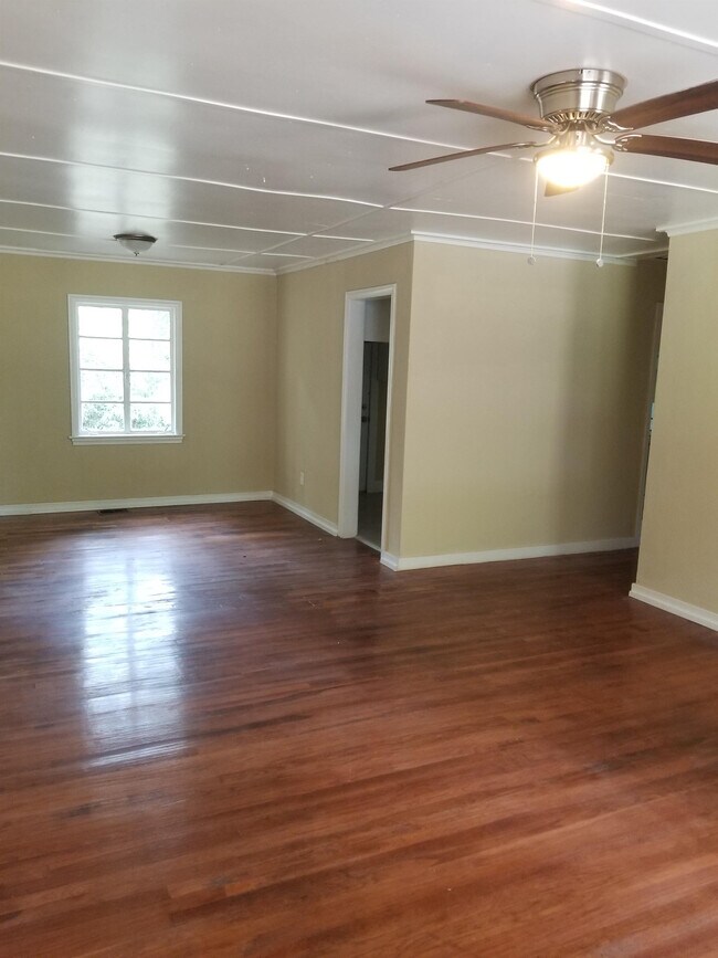 Foto del edificio - 3936 Oaklawn Dr