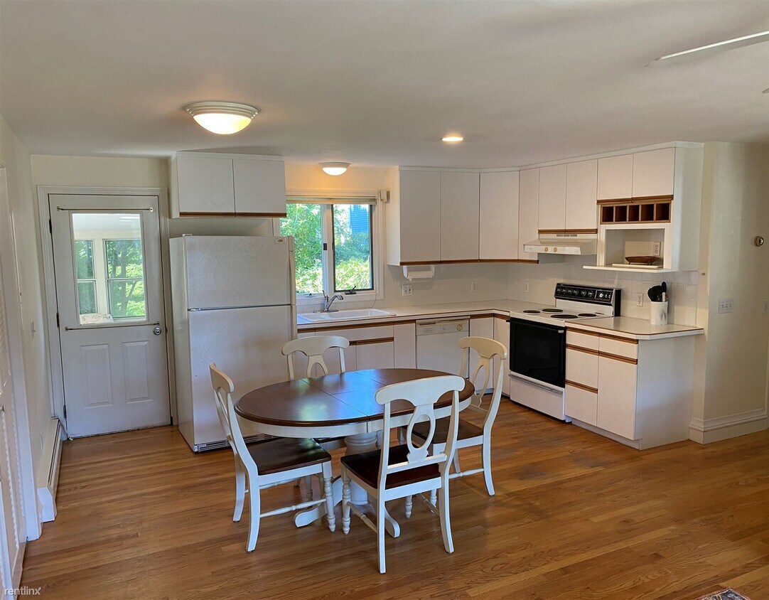 Primary Photo - 2 br, 2 bath House - 66 Rodman St