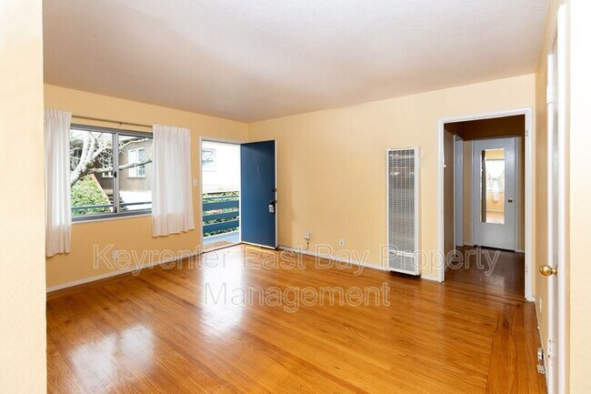 Building Photo - 3111 College Ave