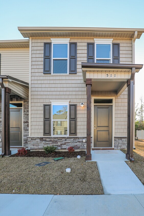 Primary Photo - 511 Pate Dr