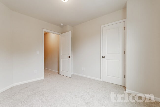 Foto del edificio - 226 Boulder Rdg Lp