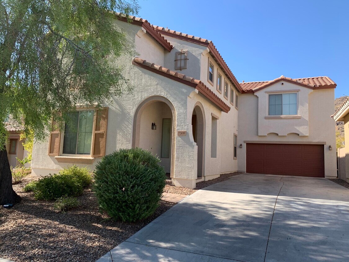 Foto principal - 7308 W Montgomery Rd