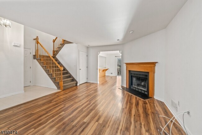Building Photo - 306 Carnegie Ct
