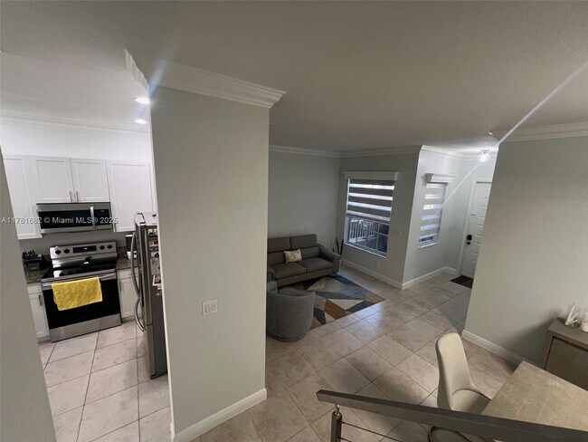 Foto del edificio - 3359 Lakeside Dr