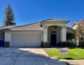 Building Photo - 5585 W Chennault Ave
