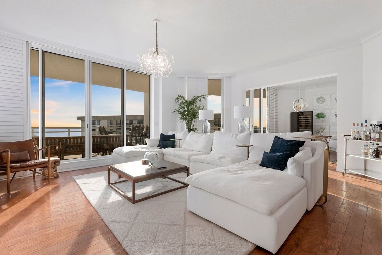 Foto principal - Ultimate Furnished Luxury Rental at the Be...