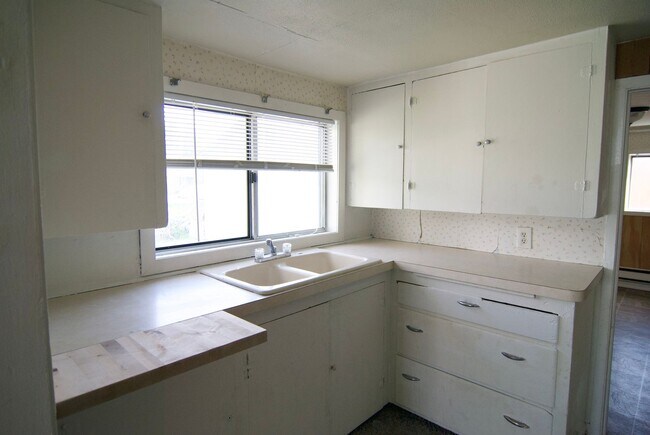 Foto del edificio - Charming 3-bedroom, 1-bath in the heart of beautiful Idaho Falls