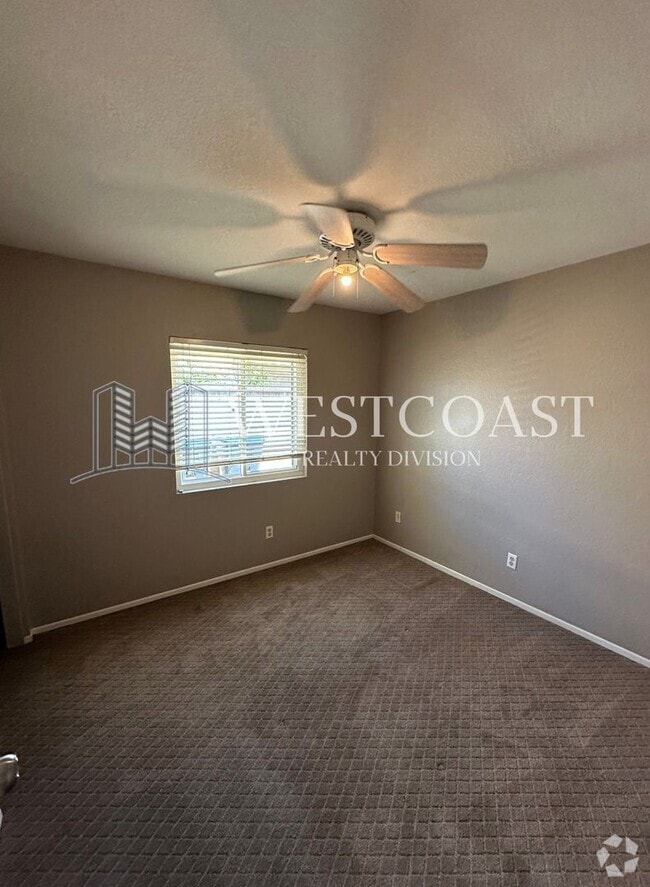 Building Photo - 3419 Valle Vista Dr