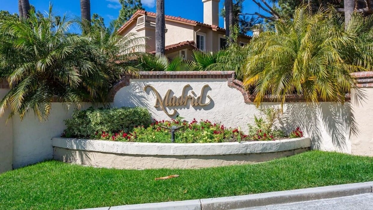 Primary Photo - Beautiful Dual Master bedroom Townhome in ...
