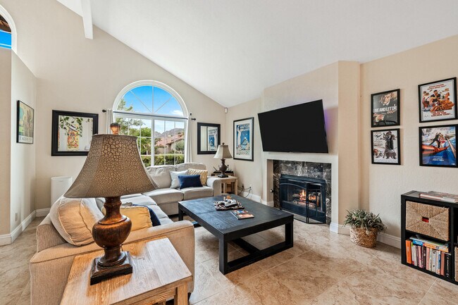 Building Photo - 49035 Tango Ct