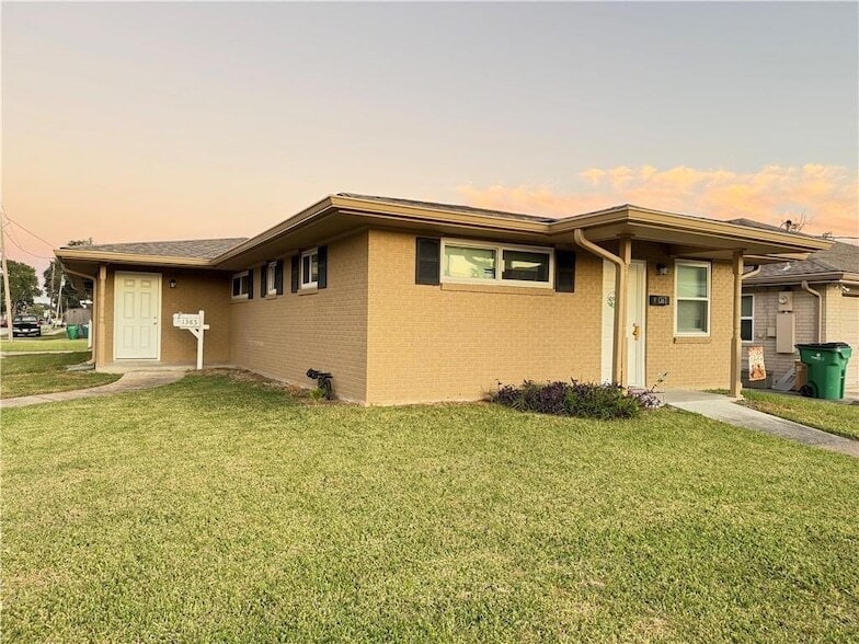 Foto principal - 1385 Cherokee Ave