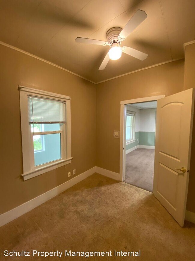 Foto del edificio - 500 Bukolt Ave