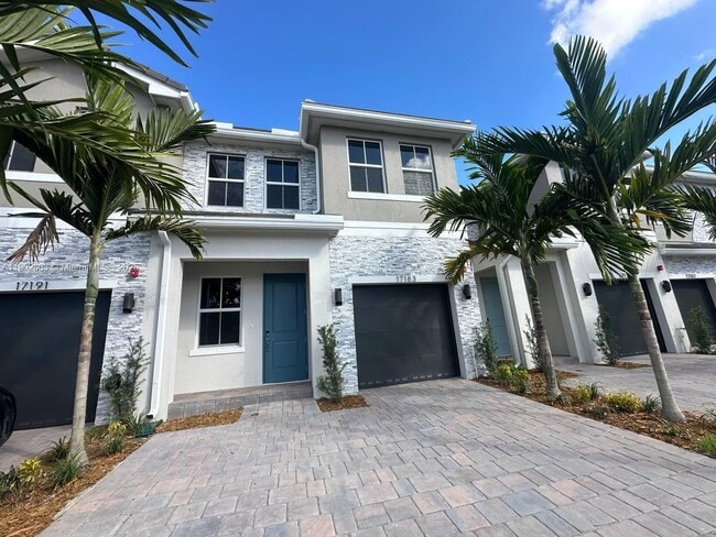 Foto del edificio - 17183 SW 2nd Cir