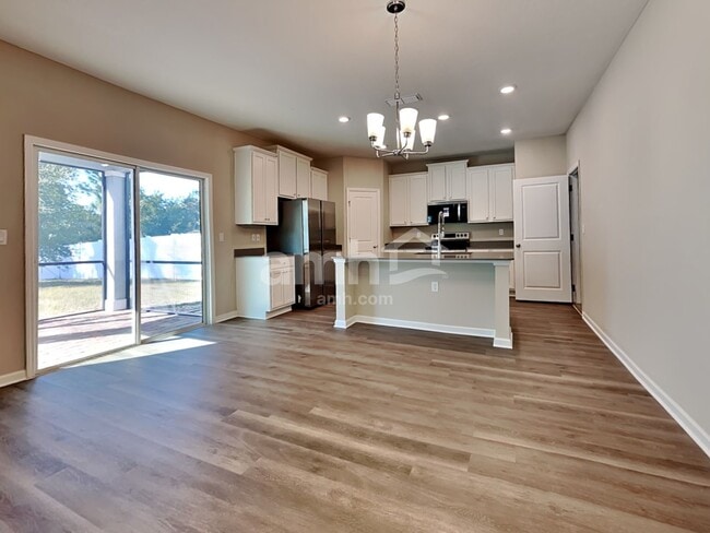 Building Photo - 64 Spruce Point