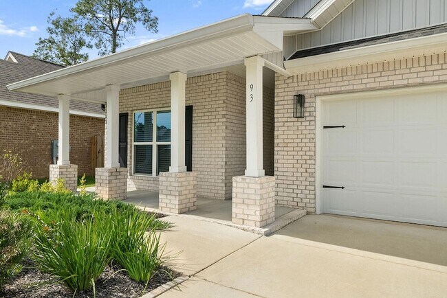 Foto del edificio - 93 Eagles Nest Dr