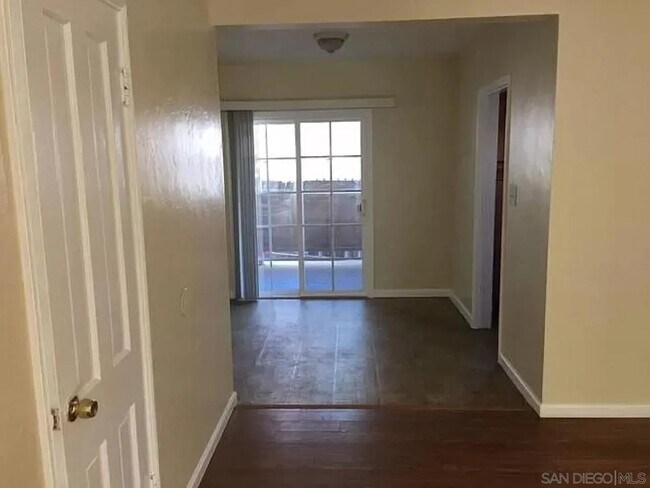 Foto del edificio - Voltaire Street - where you want to be.   2/1  $2750