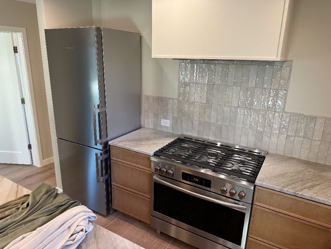 Foto del edificio - 5780 Violeta Ave