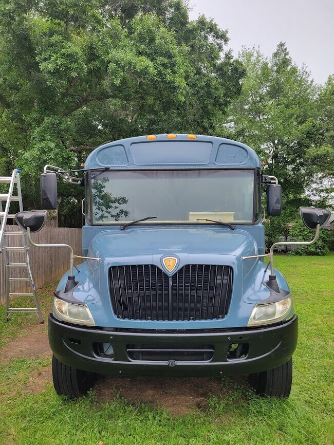 Foto del edificio - 2450 44th St S