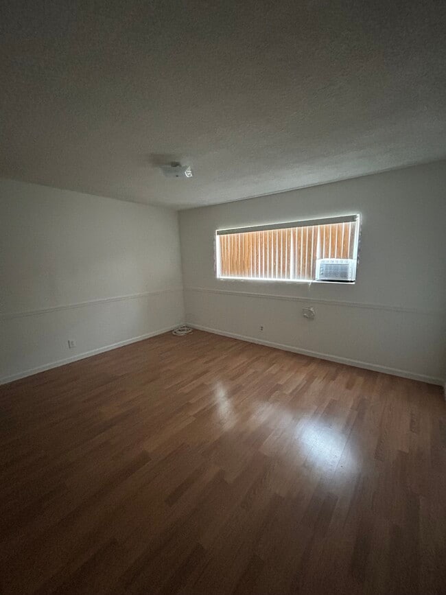Foto del edificio - 13931 Bessemer St