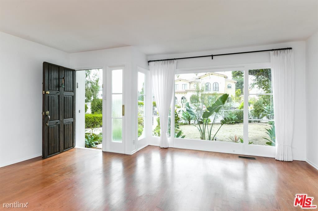 Foto principal - 4 br, 3.5 bath House - 717 S Bristol Ave