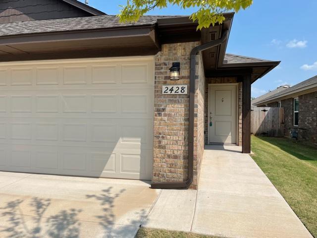 Building Photo - 2428 Northcreek Ln