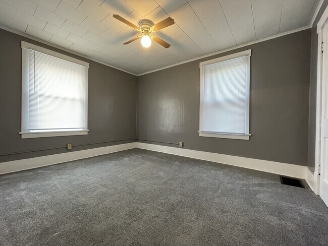 Building Photo - 517 Ridge Ave