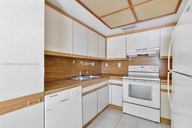Foto del edificio - 9135 SW 125th Ave