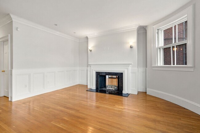 Foto del edificio - 244 Beacon St