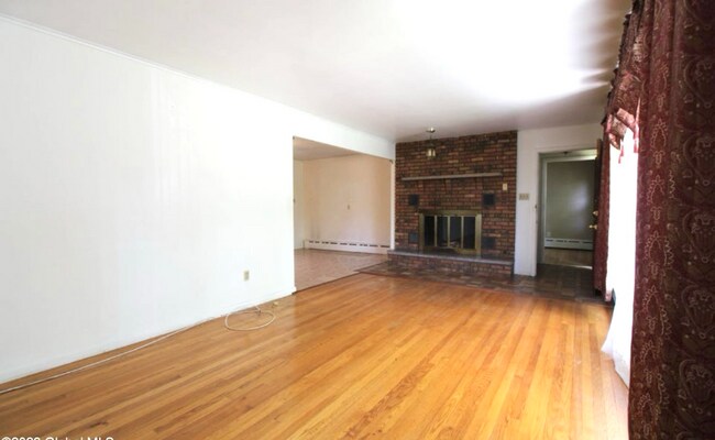 Building Photo - 980 State St