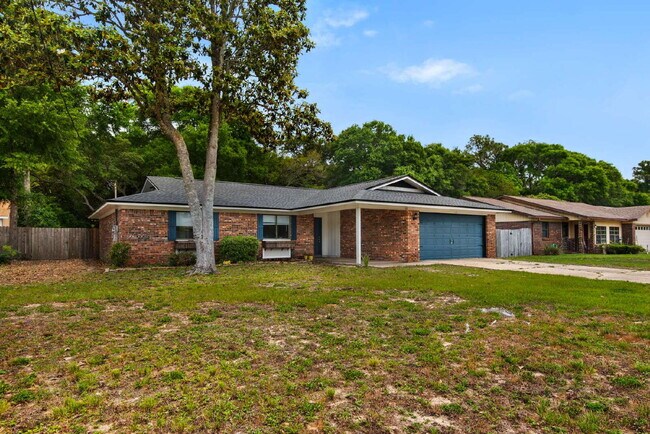 Building Photo - "Charming 3-Bed, 2-Bath Retreat in Shalima...