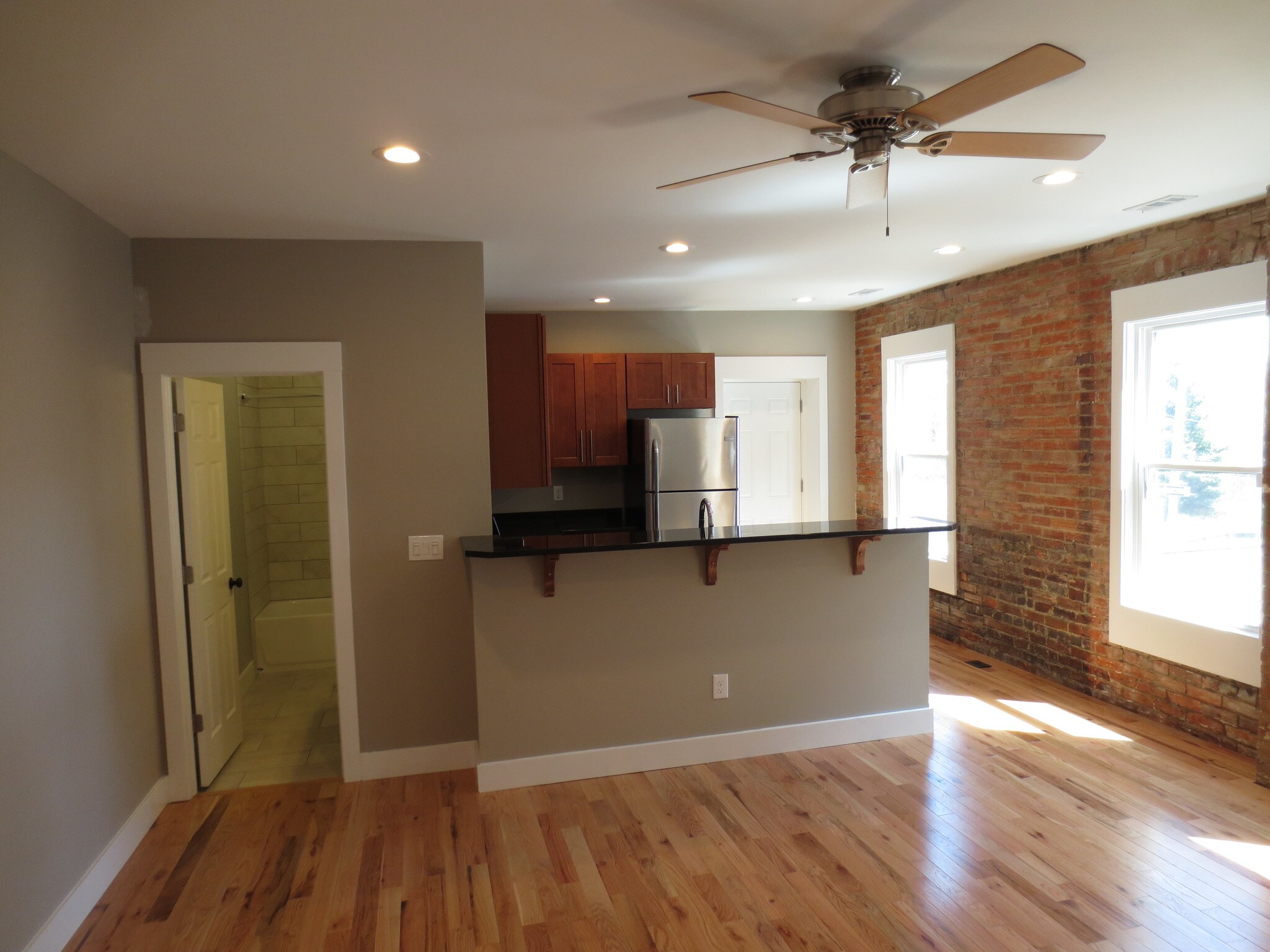 1967 W 58th St Cleveland, OH 44102 – photo 5
