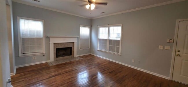 Building Photo - 1040 Smith St SW