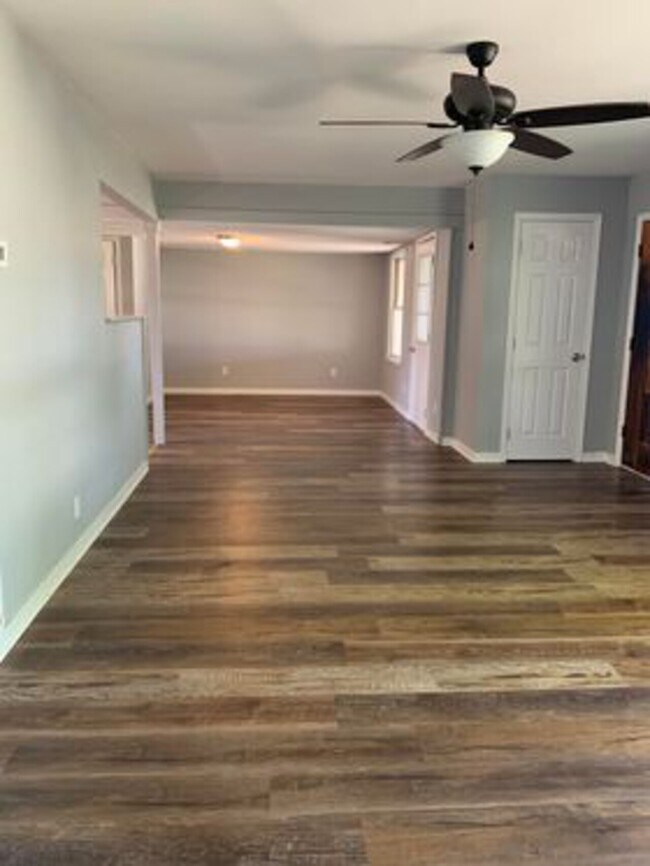 1004 Glenstone Rd. House Rental in Dexter, MO