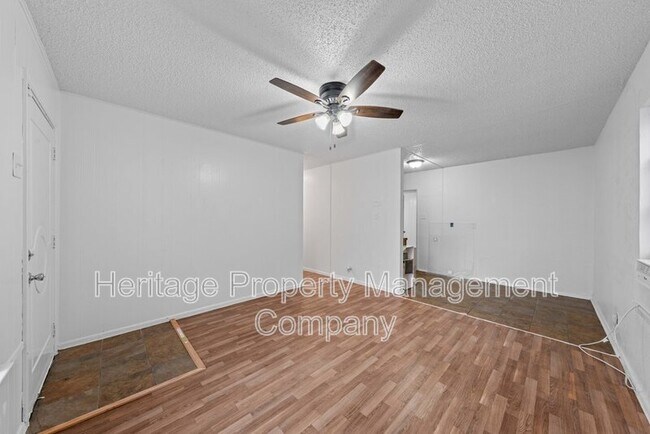 Foto del edificio - 511 Pecan Valley Dr