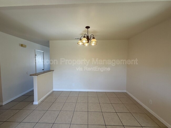 Foto del edificio - 3260 Taffrail Ln