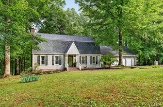 Building Photo - 275 Fox Hill Rd