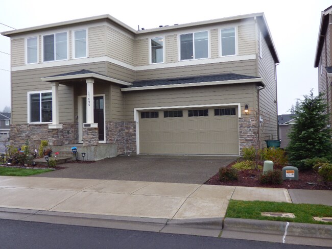 Foto del edificio - 17495 NW Woodrush Way