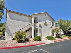 Building Photo - 1830 N Buffalo Dr