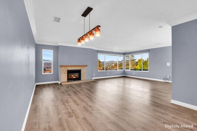 Building Photo - 4 Bedrooms, 3 Bathroom, Two Story Home With Pool