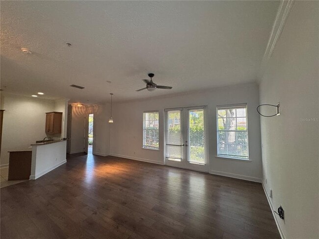 Building Photo - 3210 W Horatio St