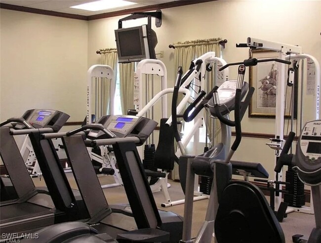 Foto del edificio - 400 Fox Haven Dr