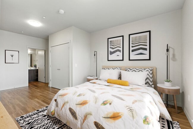 Building Photo - Tabor View Lofts