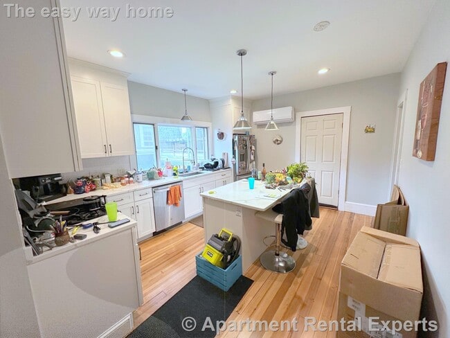 Photo - 2 Drummond Pl Townhome