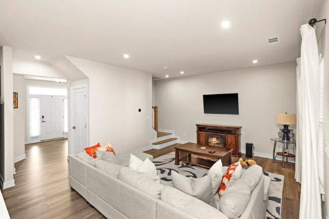 Photo - 8209 Warbler Wy House