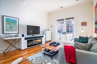 Building Photo - 54 St Philip St