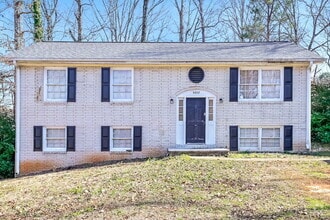 Building Photo - 6868 Maddox Rd