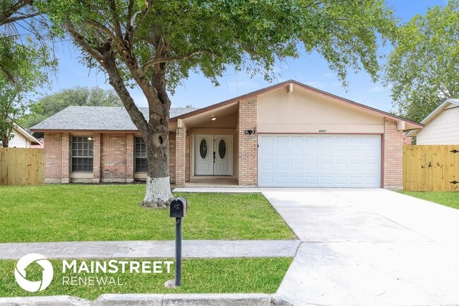 Building Photo - 8807 Glen Shadow Dr